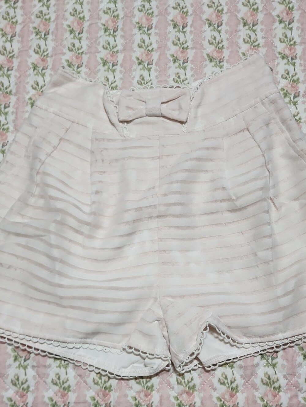 LIZ LISA 🎀 Bow-Accent Shorts